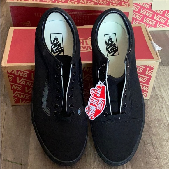 Men’s Old Skool Vans - Picture 2 of 6